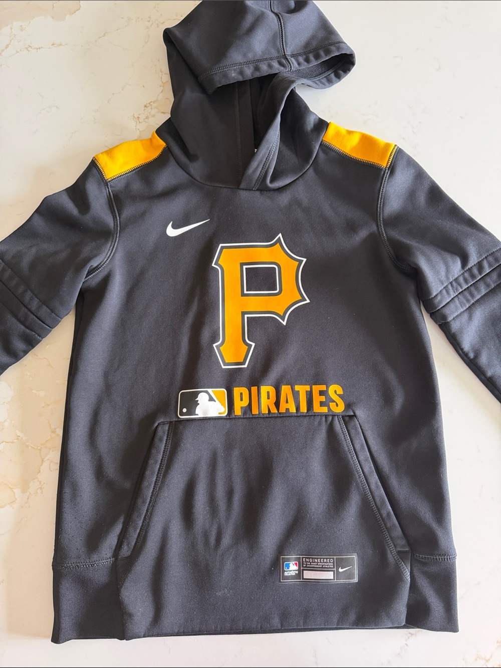 Pittsburgh Pirates Hooded Sweatshirt